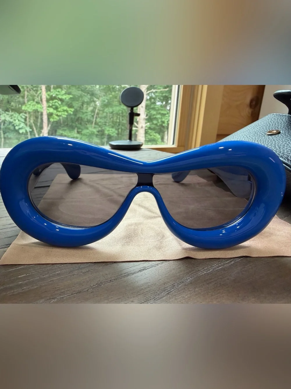 LOEWE Balloon Sunglasses – Electric Blue